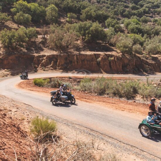 En sidecar dans le désert d'Agafay - Activités et expériences - Travel And Events